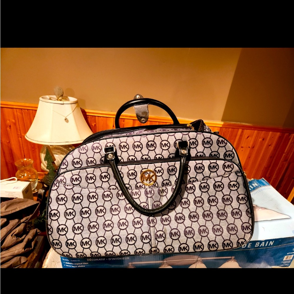 Travel bag